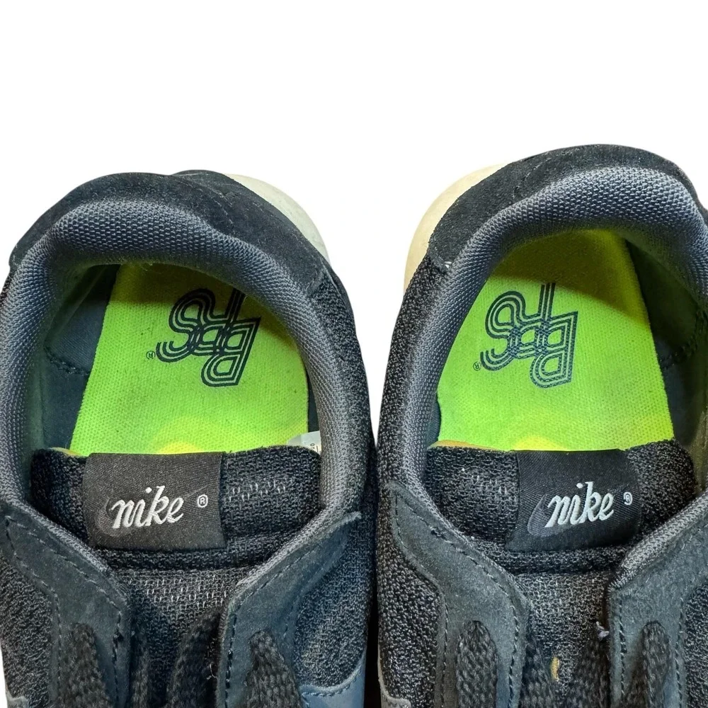 Nike Shoes Mens Size 11.5 Black Mesh Suede Athletic Sneakers‎ 802022-010
